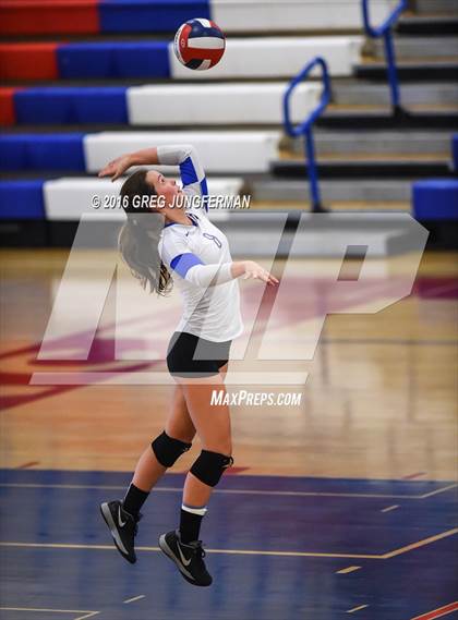 Thumbnail 3 in Valley Christian vs. Presentation (CIF CCS D2 Final) photogallery.