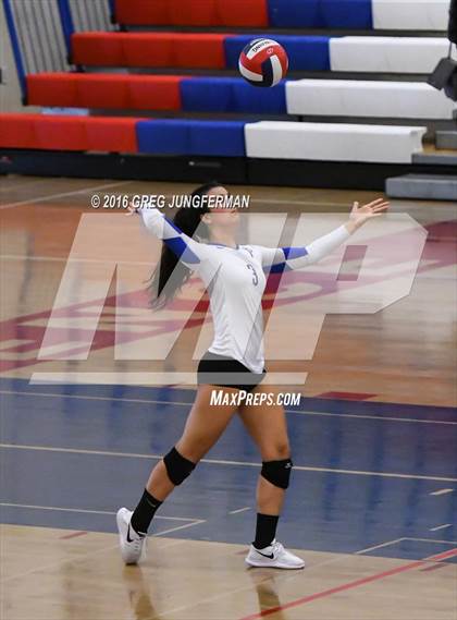 Thumbnail 3 in Valley Christian vs. Presentation (CIF CCS D2 Final) photogallery.