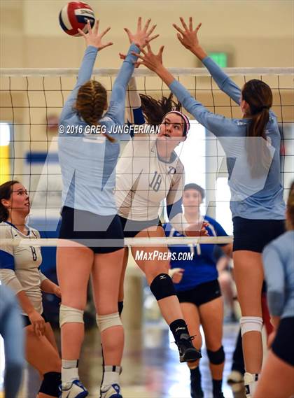 Thumbnail 3 in Valley Christian vs. Presentation (CIF CCS D2 Final) photogallery.