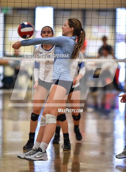 Thumbnail 3 in Valley Christian vs. Presentation (CIF CCS D2 Final) photogallery.