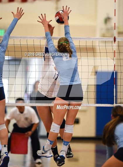 Thumbnail 2 in Valley Christian vs. Presentation (CIF CCS D2 Final) photogallery.