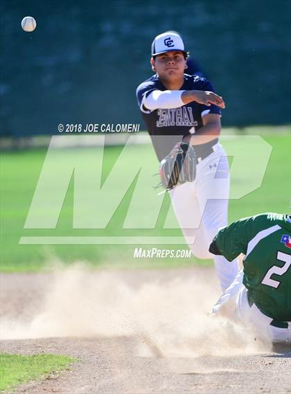 Thumbnail 3 in Reagan [Ronald] @ Central Catholic photogallery.