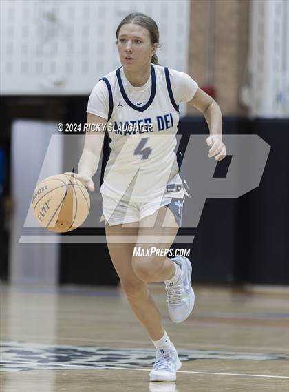 Thumbnail 3 in Principia vs Mater Dei (SWIC Showdown) photogallery.