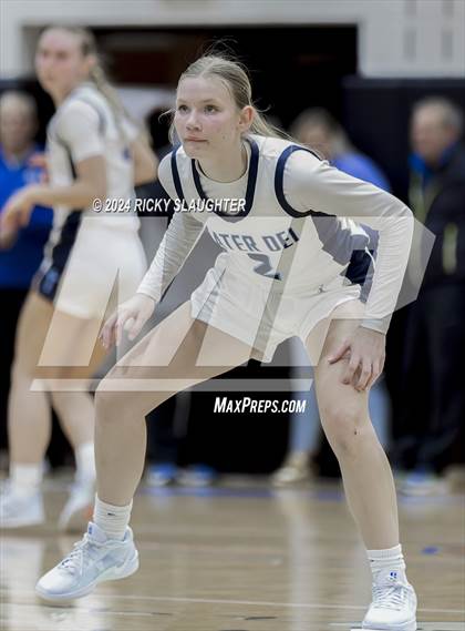 Thumbnail 3 in Principia vs Mater Dei (SWIC Showdown) photogallery.