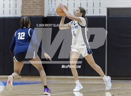 Thumbnail 2 in Principia vs Mater Dei (SWIC Showdown) photogallery.