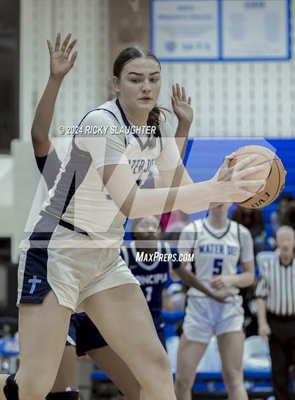 Thumbnail 3 in Principia vs Mater Dei (SWIC Showdown) photogallery.