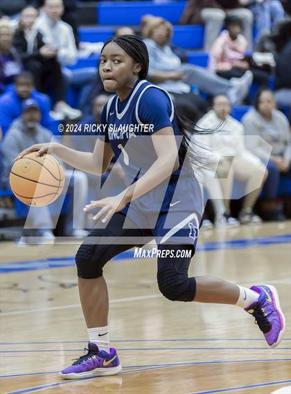 Thumbnail 3 in Principia vs Mater Dei (SWIC Showdown) photogallery.