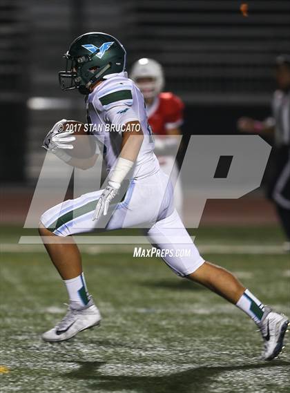 Thumbnail 3 in Irvine Vaqueros vs. Beckman Patriots photogallery.