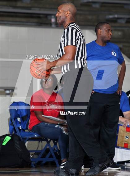 Thumbnail 1 in Dickinson vs. Fort Bend Bush (McDonald's Texas Invitational) photogallery.