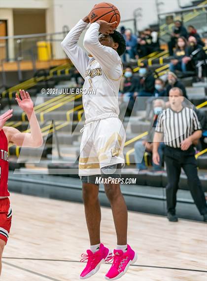 Thumbnail 1 in New Palestine @ Warren Central photogallery.