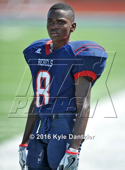 Thumbnail 3 in FR: Nolan Catholic @ Richland Gray photogallery.