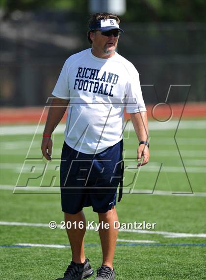 Thumbnail 3 in FR: Nolan Catholic @ Richland Gray photogallery.