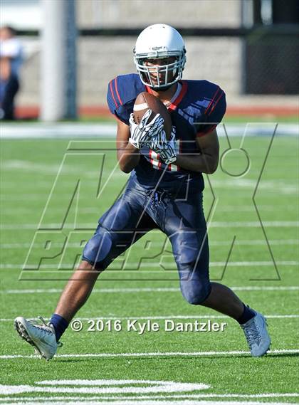 Thumbnail 3 in FR: Nolan Catholic @ Richland Gray photogallery.