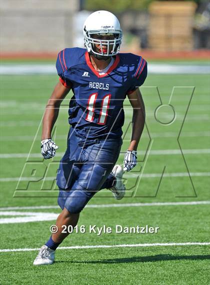 Thumbnail 2 in FR: Nolan Catholic @ Richland Gray photogallery.