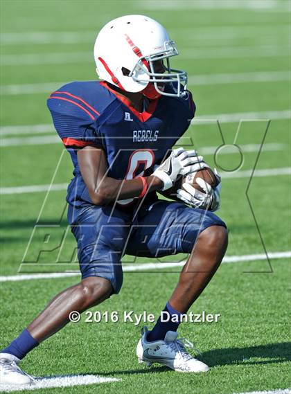 Thumbnail 3 in FR: Nolan Catholic @ Richland Gray photogallery.