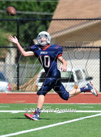 Thumbnail 2 in FR: Nolan Catholic @ Richland Gray photogallery.