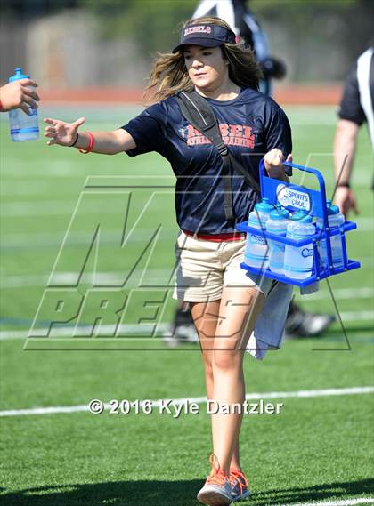 Thumbnail 2 in FR: Nolan Catholic @ Richland Gray photogallery.