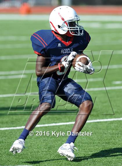 Thumbnail 2 in FR: Nolan Catholic @ Richland Gray photogallery.