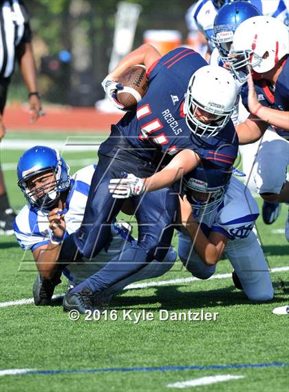 Thumbnail 2 in FR: Nolan Catholic @ Richland Gray photogallery.