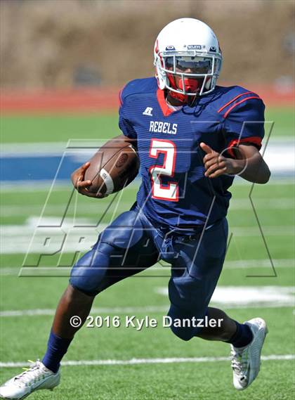 Thumbnail 3 in FR: Nolan Catholic @ Richland Gray photogallery.