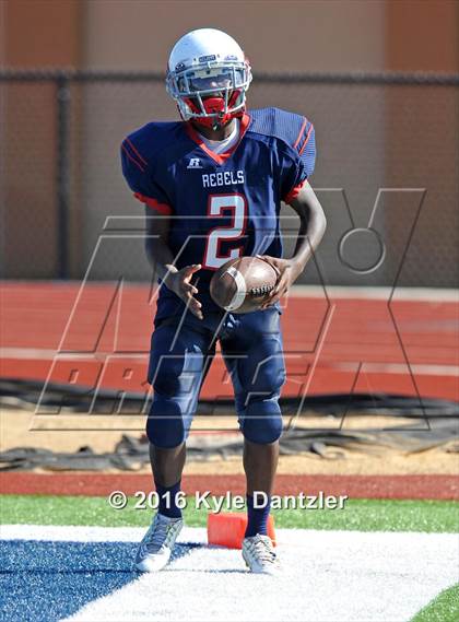 Thumbnail 1 in FR: Nolan Catholic @ Richland Gray photogallery.