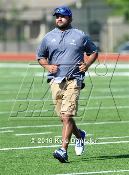 Thumbnail 1 in FR: Nolan Catholic @ Richland Gray photogallery.