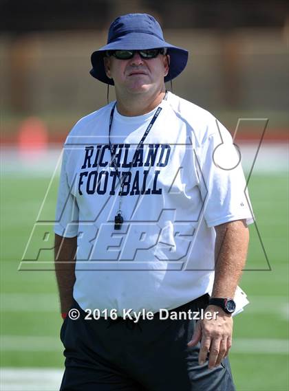 Thumbnail 1 in FR: Nolan Catholic @ Richland Gray photogallery.