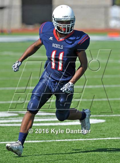 Thumbnail 3 in FR: Nolan Catholic @ Richland Gray photogallery.