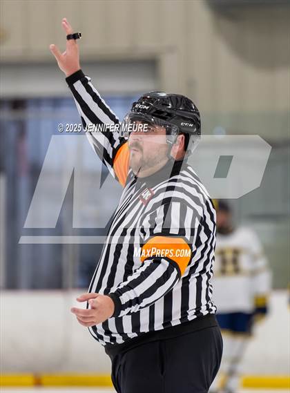 Thumbnail 3 in St. Franics (B-Team) @ Hartland (B-Team) photogallery.