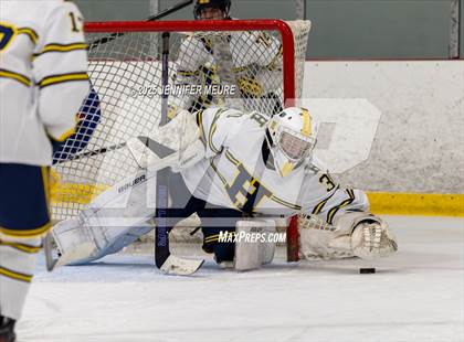 Thumbnail 1 in St. Franics (B-Team) @ Hartland (B-Team) photogallery.