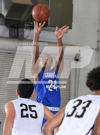 Thumbnail 3 in Capital Christian vs. Archbishop Mitty (Gridley Invitational) photogallery.