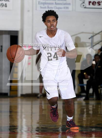 Thumbnail 2 in Capital Christian vs. Archbishop Mitty (Gridley Invitational) photogallery.