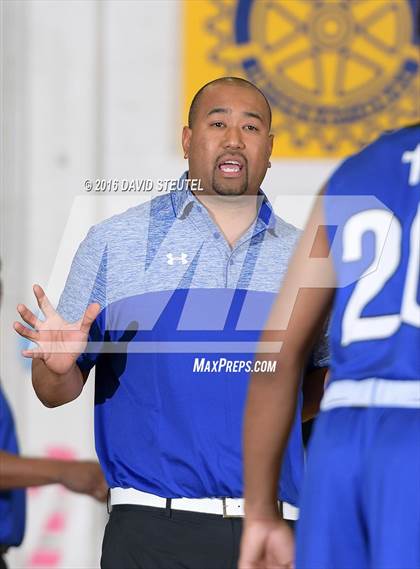 Thumbnail 3 in Capital Christian vs. Archbishop Mitty (Gridley Invitational) photogallery.
