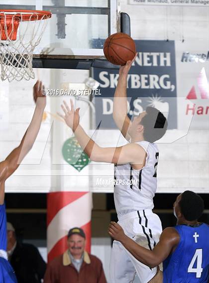 Thumbnail 2 in Capital Christian vs. Archbishop Mitty (Gridley Invitational) photogallery.