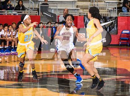 Thumbnail 2 in Duncanville vs. Putnam City West (Thanksgiving Hoopfest) photogallery.