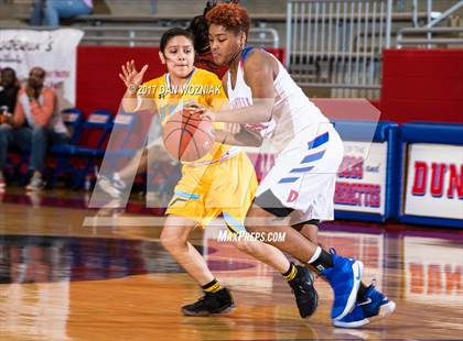Thumbnail 1 in Duncanville vs. Putnam City West (Thanksgiving Hoopfest) photogallery.