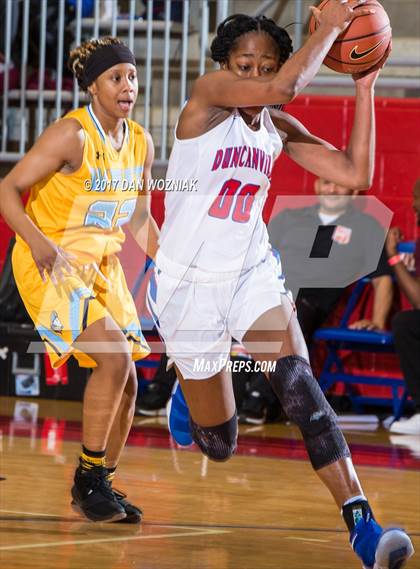 Thumbnail 2 in Duncanville vs. Putnam City West (Thanksgiving Hoopfest) photogallery.