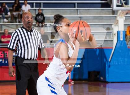 Thumbnail 2 in Duncanville vs. Putnam City West (Thanksgiving Hoopfest) photogallery.