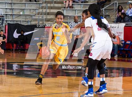 Thumbnail 1 in Duncanville vs. Putnam City West (Thanksgiving Hoopfest) photogallery.