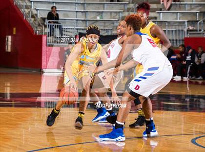 Thumbnail 3 in Duncanville vs. Putnam City West (Thanksgiving Hoopfest) photogallery.