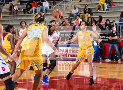 Thumbnail 3 in Duncanville vs. Putnam City West (Thanksgiving Hoopfest) photogallery.