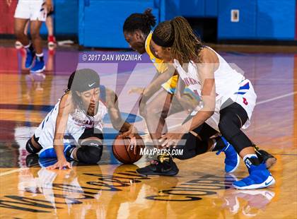 Thumbnail 3 in Duncanville vs. Putnam City West (Thanksgiving Hoopfest) photogallery.