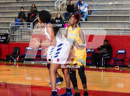 Thumbnail 1 in Duncanville vs. Putnam City West (Thanksgiving Hoopfest) photogallery.