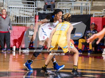 Thumbnail 1 in Duncanville vs. Putnam City West (Thanksgiving Hoopfest) photogallery.