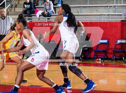 Thumbnail 3 in Duncanville vs. Putnam City West (Thanksgiving Hoopfest) photogallery.