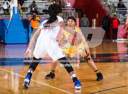 Thumbnail 2 in Duncanville vs. Putnam City West (Thanksgiving Hoopfest) photogallery.