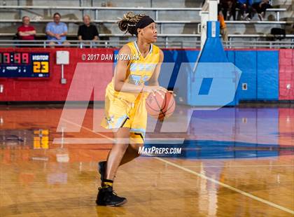 Thumbnail 1 in Duncanville vs. Putnam City West (Thanksgiving Hoopfest) photogallery.
