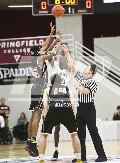 Thumbnail 2 in Newton North vs. Springfield Central (Spalding Hoophall Classic) photogallery.