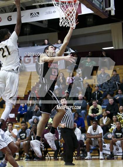 Thumbnail 2 in Newton North vs. Springfield Central (Spalding Hoophall Classic) photogallery.