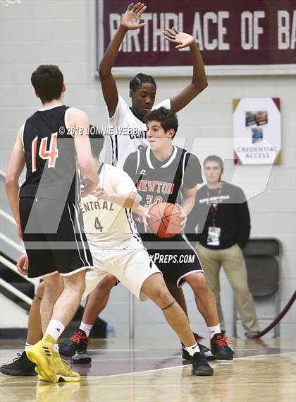 Thumbnail 2 in Newton North vs. Springfield Central (Spalding Hoophall Classic) photogallery.
